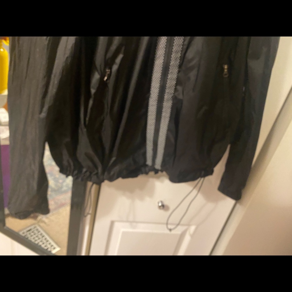 Lululemon Drawstring Hooded Jacket - image 6